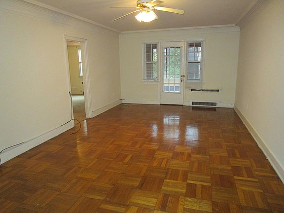 3rd image of 740 S Negley Ave APT 102