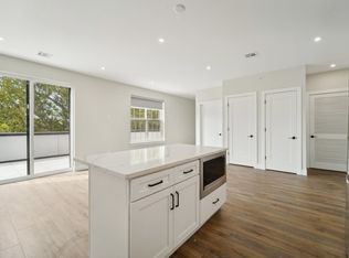 7 W Parker Ave #318, Maplewood, NJ 07040