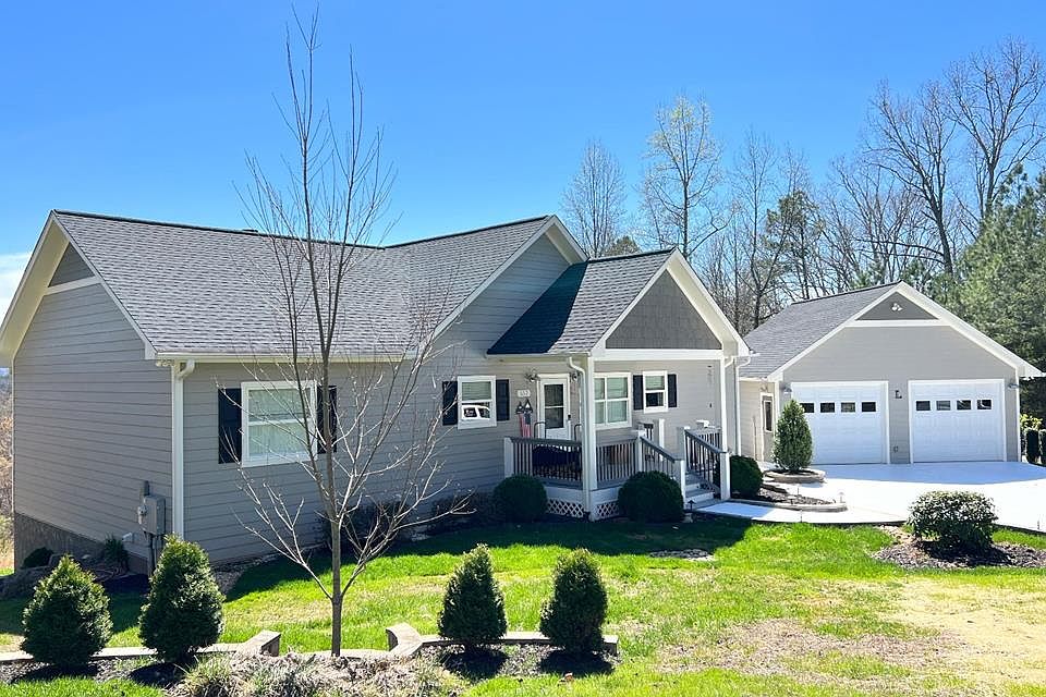 1st image of 557 Majestic Dr