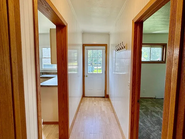 415 7th Ave NE — Photo 13