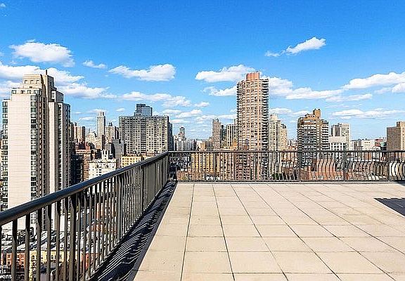 3rd image of 343 E 74th St APT 15B