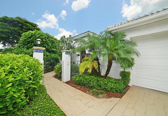 Home For Sale In Broken Sound Country Club