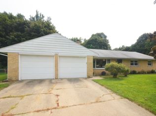 1602 Plumtree Ave, Portage, MI 49002