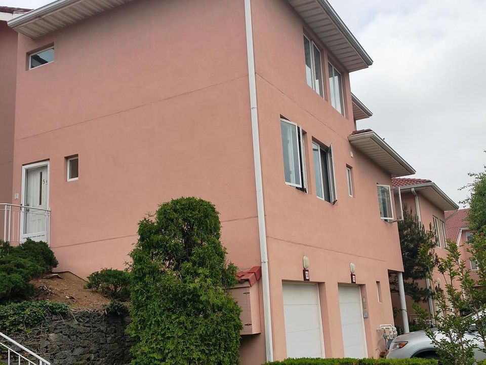 1st image of 55 Harbour Ct