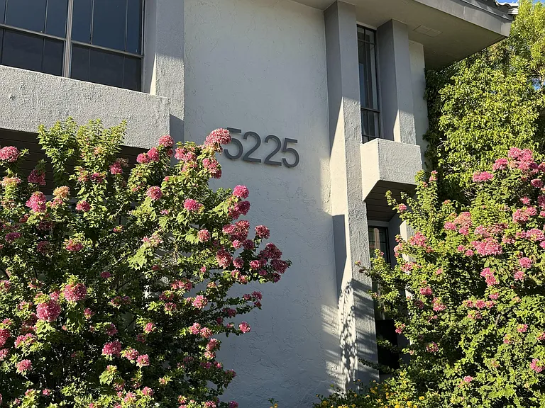 5225 N 24th St #201 — Photo 15