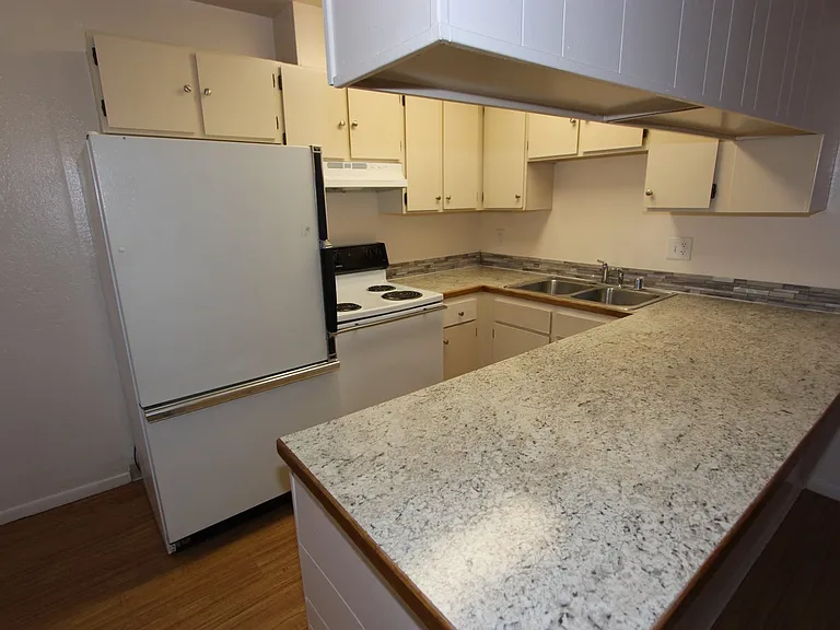 227 W 11th Ave #2A — Photo 3