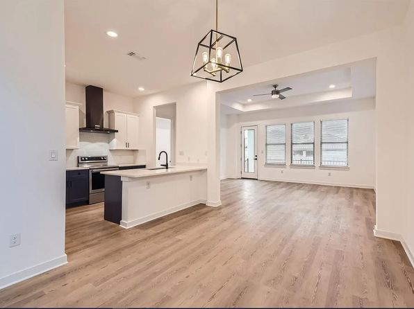 407 Meadowlark St #A, Lakeway, TX 78734