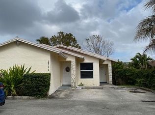 2311 Coolidge St, Hollywood, FL 33020