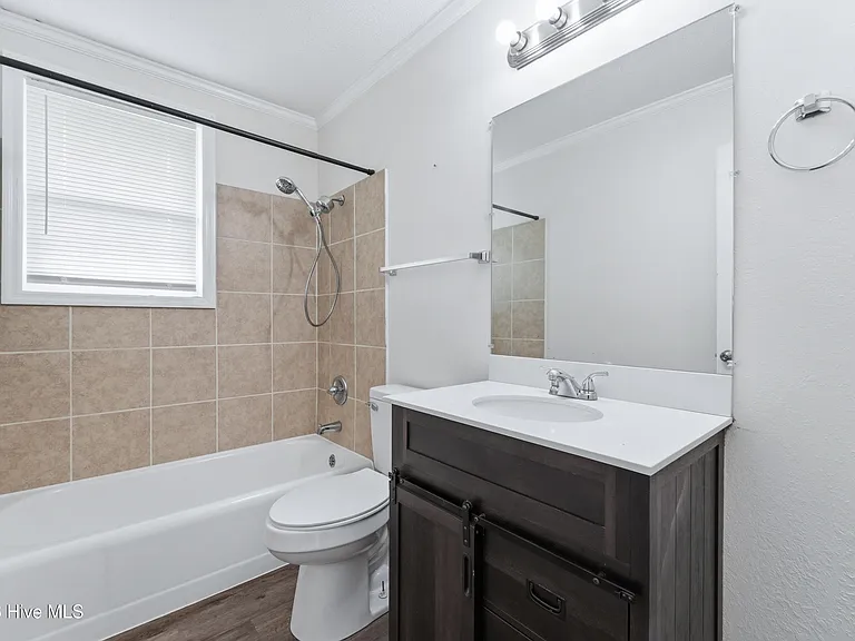 1218 Davis St — Photo 13