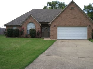1442 Pendulum Dr N, Hernando, MS 38632