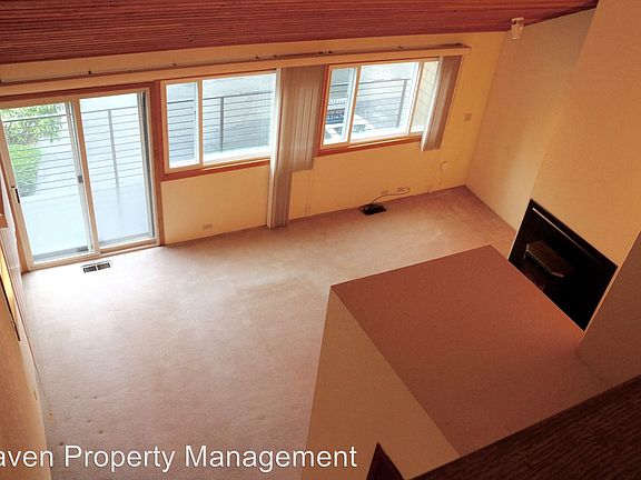 5th image of 2062 S 233rd St