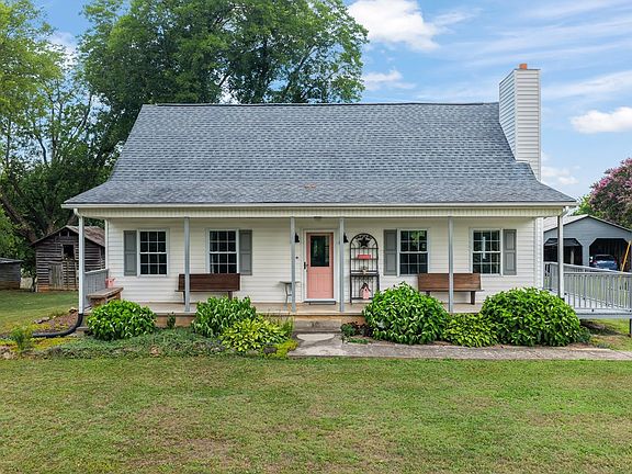 2nd image of 1165 Hackberry Rd