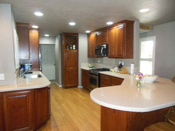 3rd image of 1728 El Paseo Dr