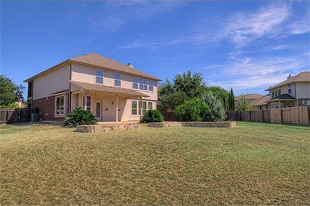 1601 Sienna Dr — Photo 8