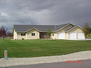 1st image of 386 Aspen Wood Dr