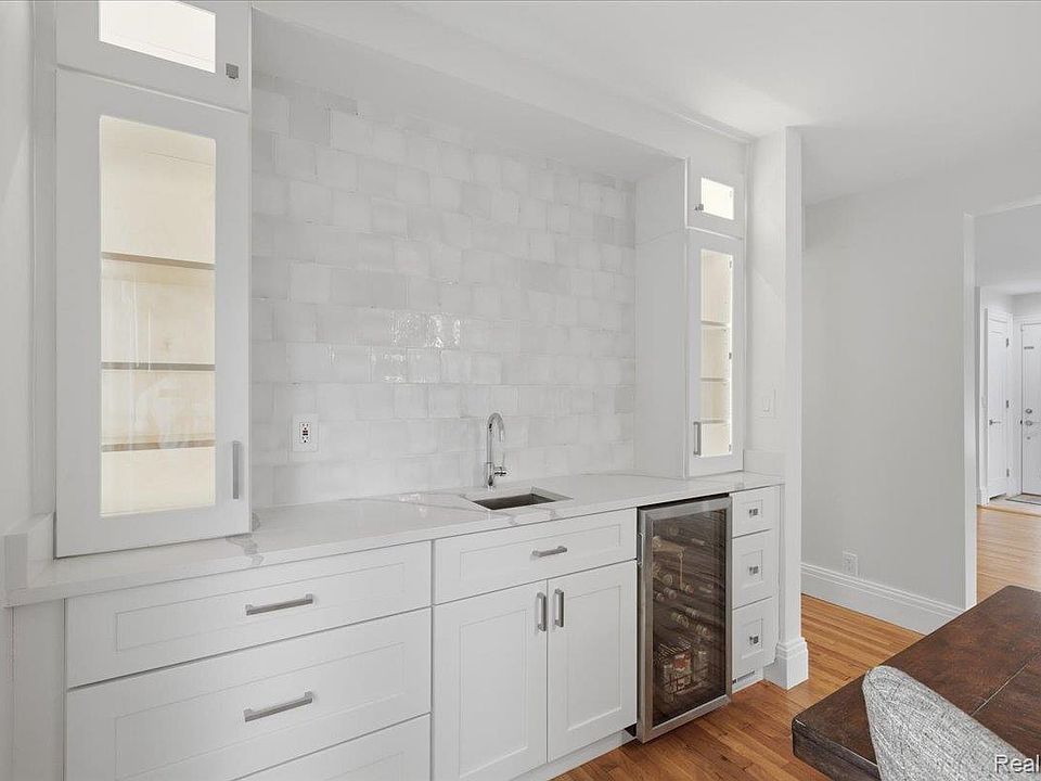 1872 Banbury St, photo 13