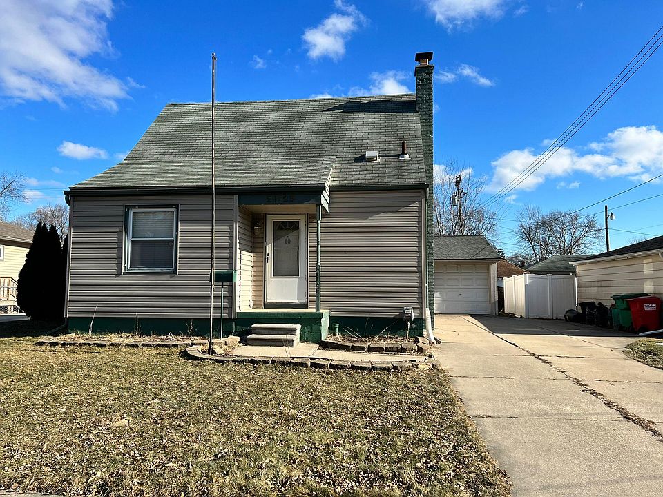 1st image of 21728 Firwood Ave