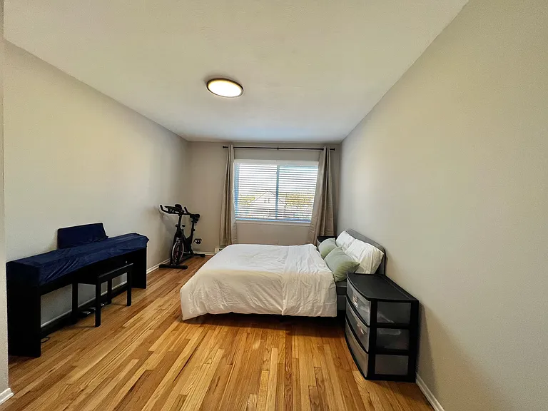 550 Prospect St — Photo 16