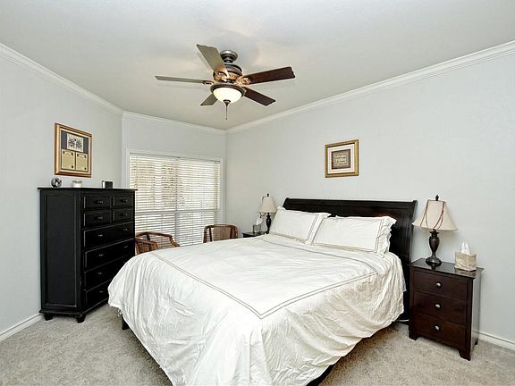 4th image of 507 Ladin Ln