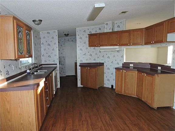 4th image of 60 Cactus Cir W