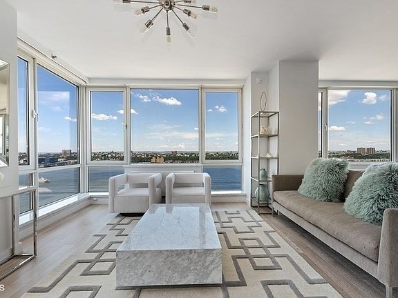 3rd image of 635 W 42nd St #28KK