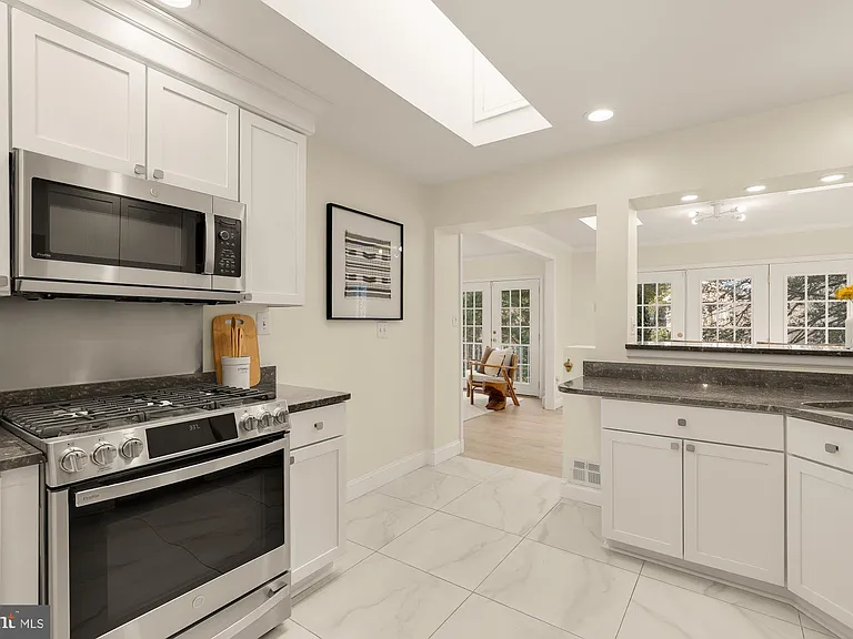 5001 Overlea Ct — Photo 15