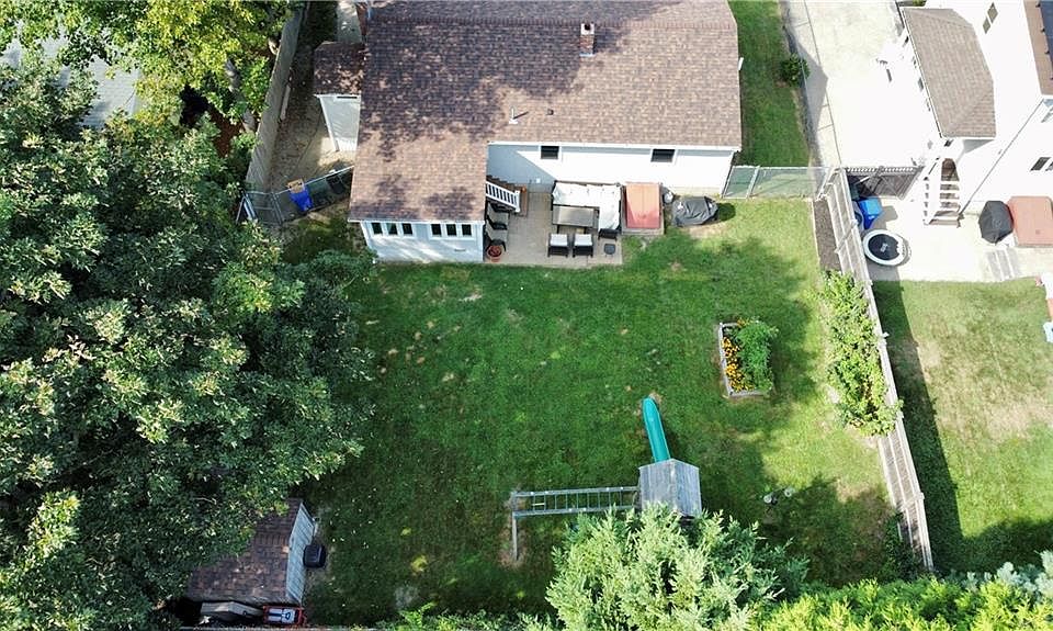 74 Fales Rd, Bristol, RI 02809 Zillow