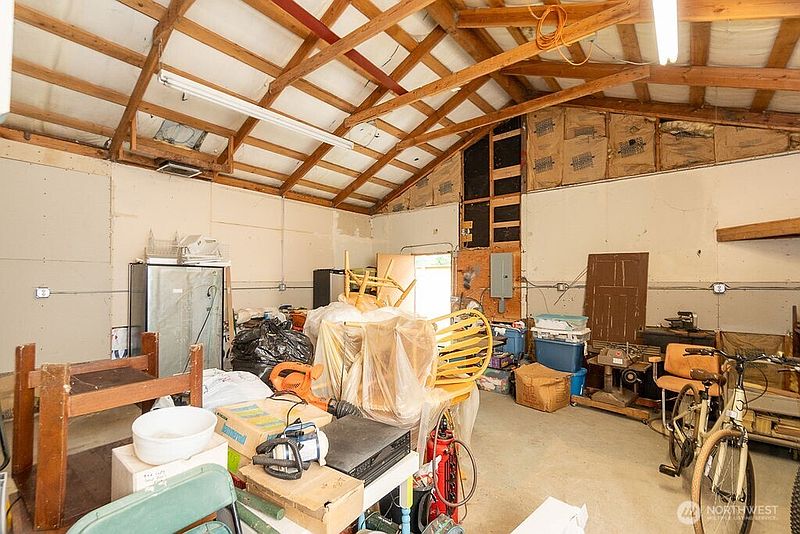 3rd image of 16328 Dogwood Lane