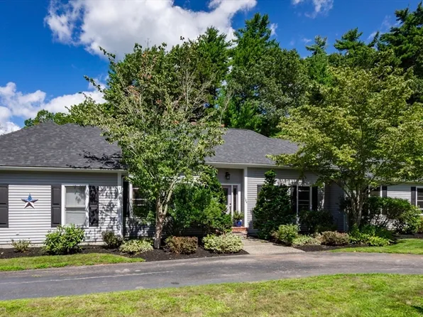124 Wolf Pond Rd, Kingston, MA 02364