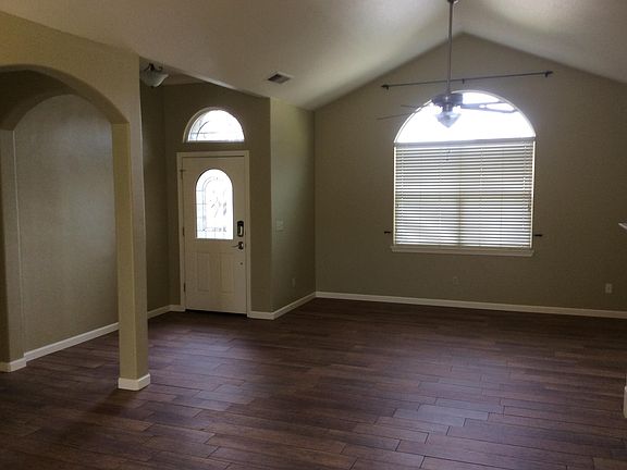 Stunning hardwood tile throughout