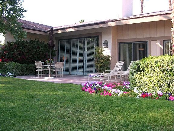 3rd image of 93 Palomino Cir