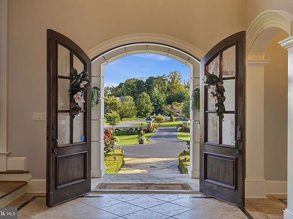 3rd image of 40679 Grenata Preserve Pl