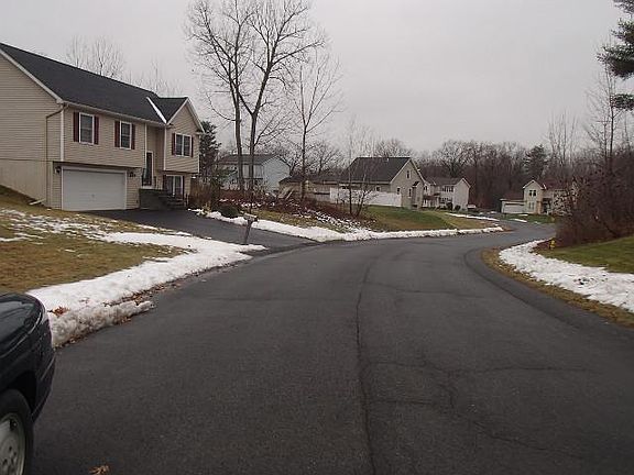 4th image of 14 Anna Ct