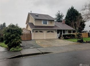 317 White River Dr, Pacific, WA 98047
