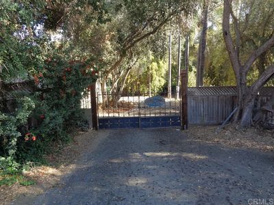 1310 S Live Oak Park Rd, Fallbrook, CA, 92028