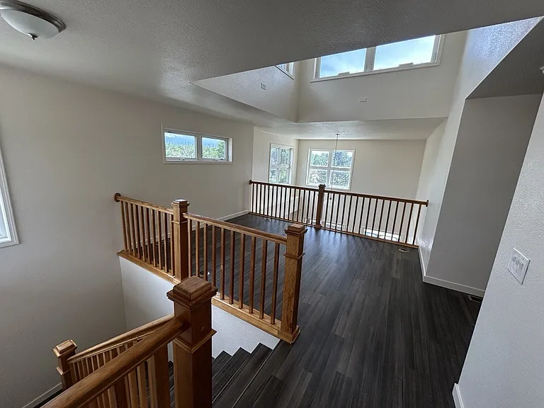 904 Avalon Ave — Photo 9
