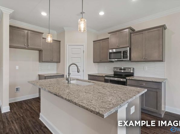 3217 Chestnut Ct SE, Decatur, AL 35603