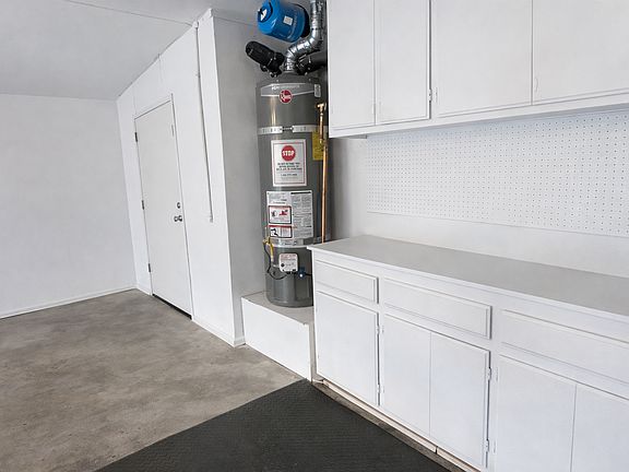 3rd image of 12553 Fox Tail Ln