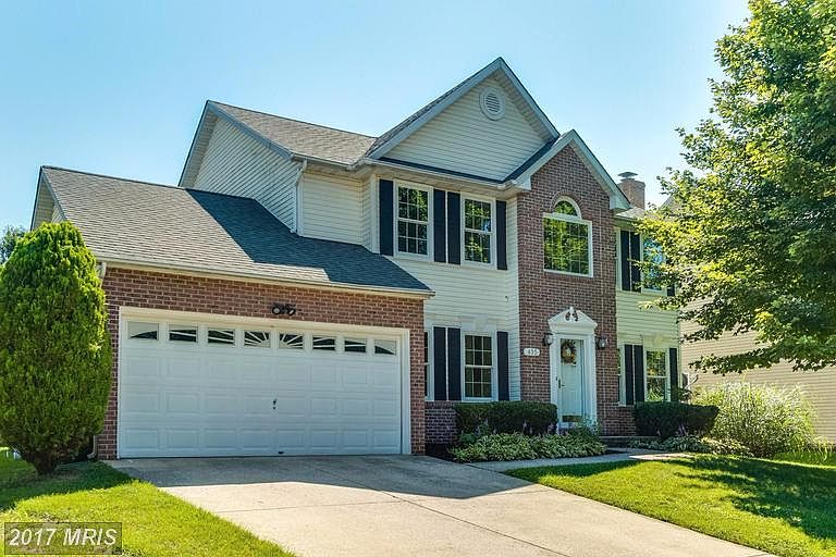 2nd image of 435 Hawkridge Ln