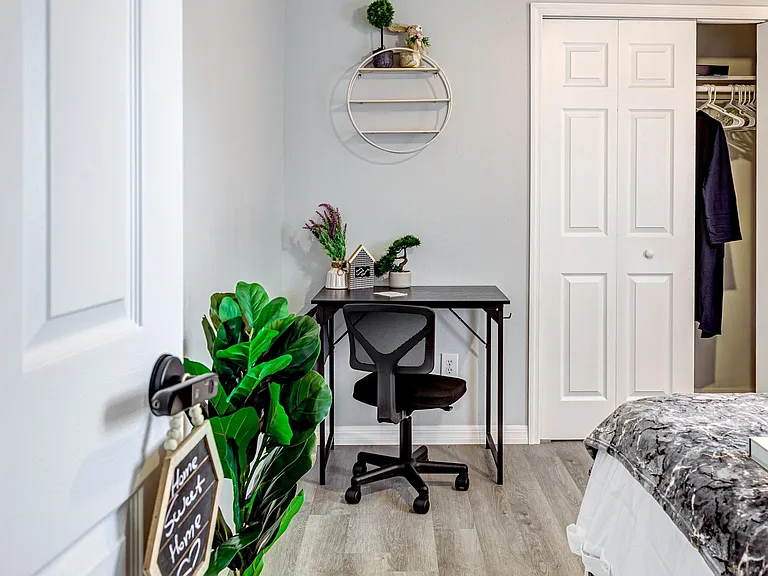 Ivory Ln — Photo 2