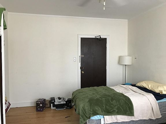 4th image of 4507 N Lincoln Ave #3FRONT