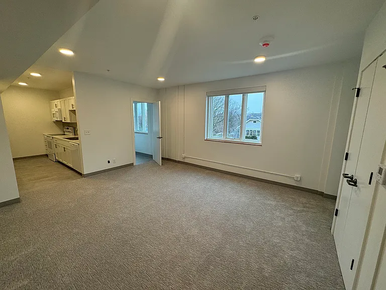3483 Larimore Ave — Photo 12