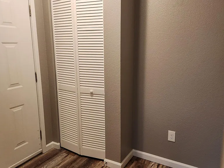 3721 Hoyt Ave #201 — Photo 13