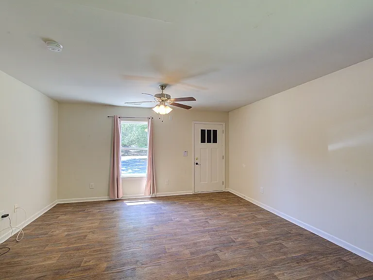109 Corning St #A — Photo 8