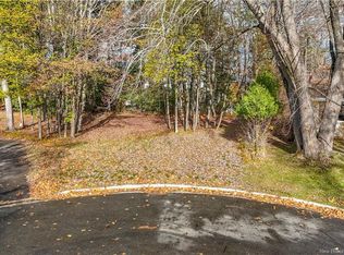 33 Burse Ct, Fredericton, NB E3A3C7