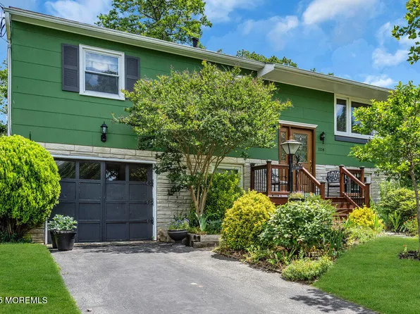 1114 Dell Street, Toms River, NJ 08755