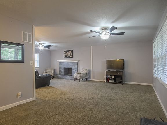 5th image of 4227 E 42nd Ct S