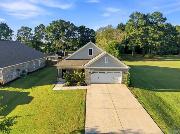 23749 Glover Rd, Athens, AL 35613