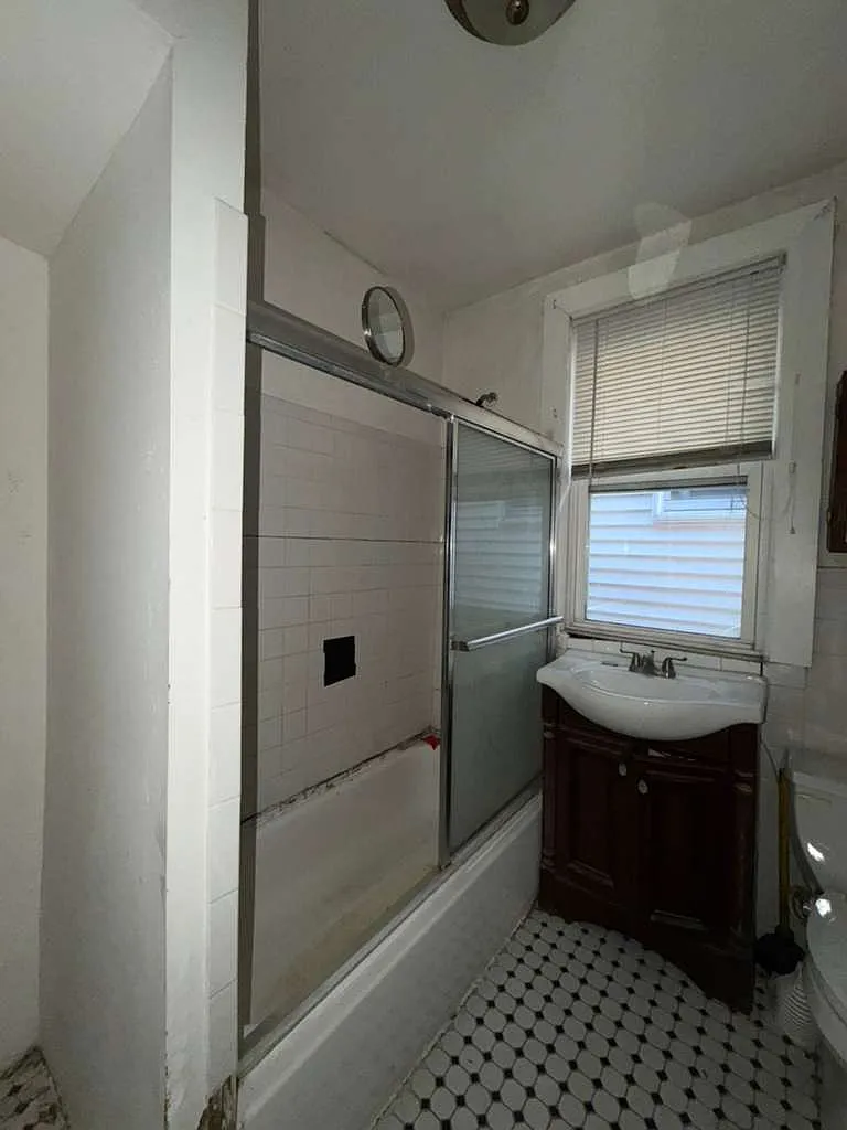 3 bed, $2,600 — Photo 4