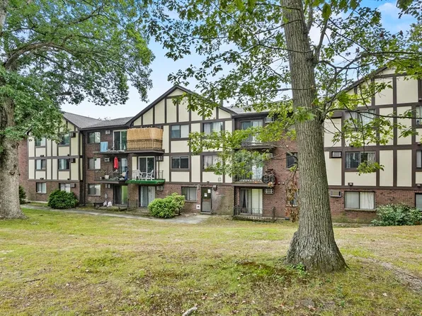 101 Whipple St APT 16, Worcester, MA 01610